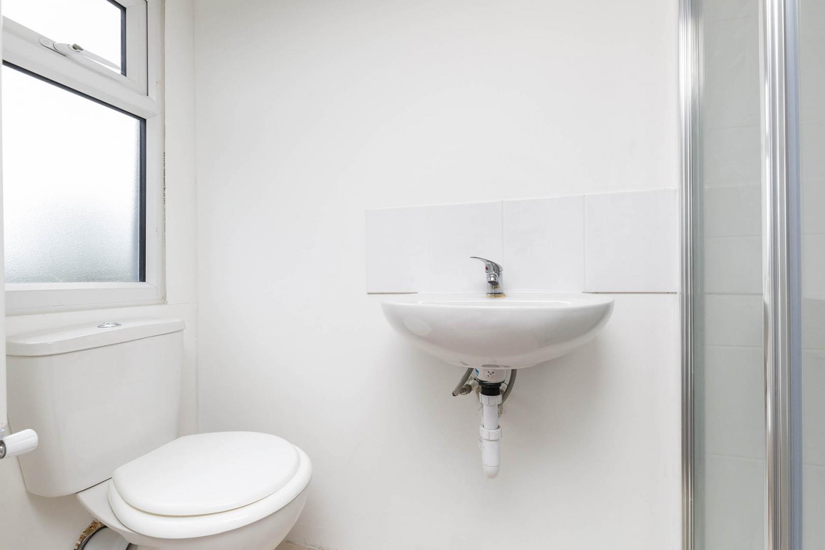 Modern Apartment Portnal Road, Queens Park